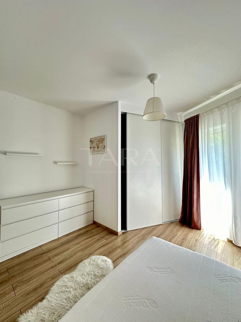 Apartament modern cu terasă și parcare, zona Vivo. - Poză 7
