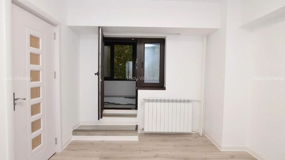De vanzare Apartament 4 camere Piata Unirii, Fantani, ULTRACENTRAL - Poză 1
