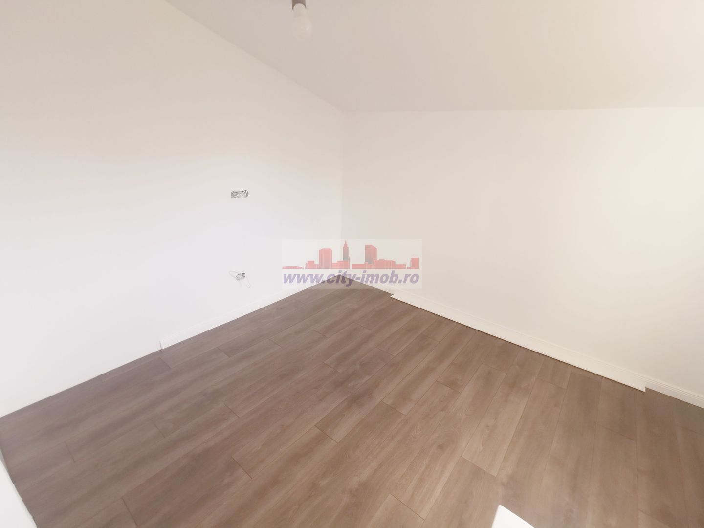 Vanzare Casa Otopeni   D + P + M - Poză 37