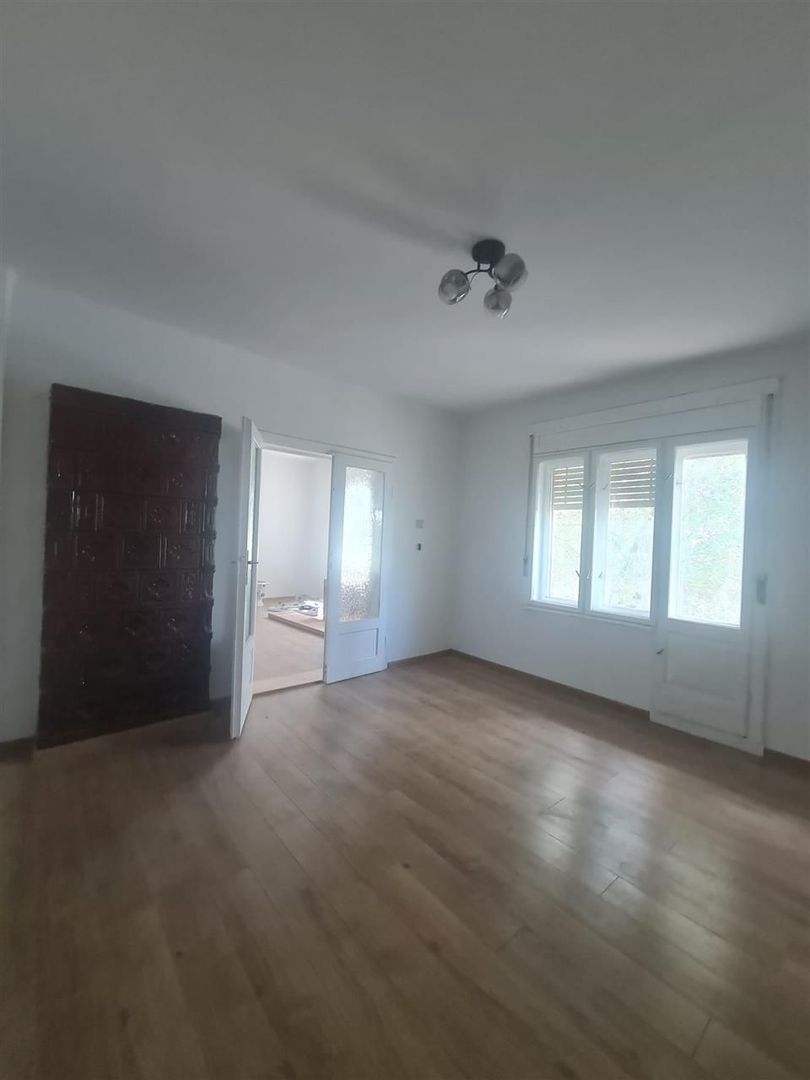 Casa P+E Episcopia teren 1600 mp - Poză 3