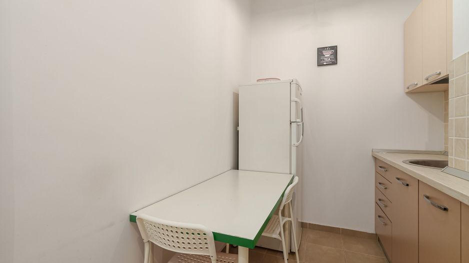 Garsoniera de inchiriat, zona Piata Alba Iulia - Arogant - planul doi - Poză 9