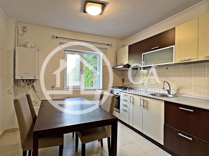 Casă de închiriat cu 5 camere în Cartierul Europa, Oradea - Poză 4