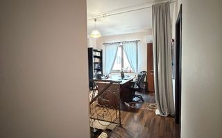 Vila spatioasa cu vedere spre lac Corbeanca - Poză 30