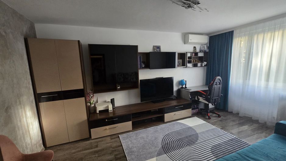 Vânzare Apartament 2 camere, etaj 1/4, renovat, parcare, boxă – Drumul Taberei - Poză 2