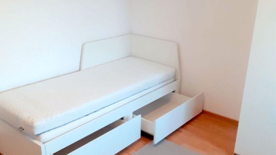 De inchiriat apartament cu o camera si balcon, etaj 4, Mazepa 1, 1600 lei - Poză 2