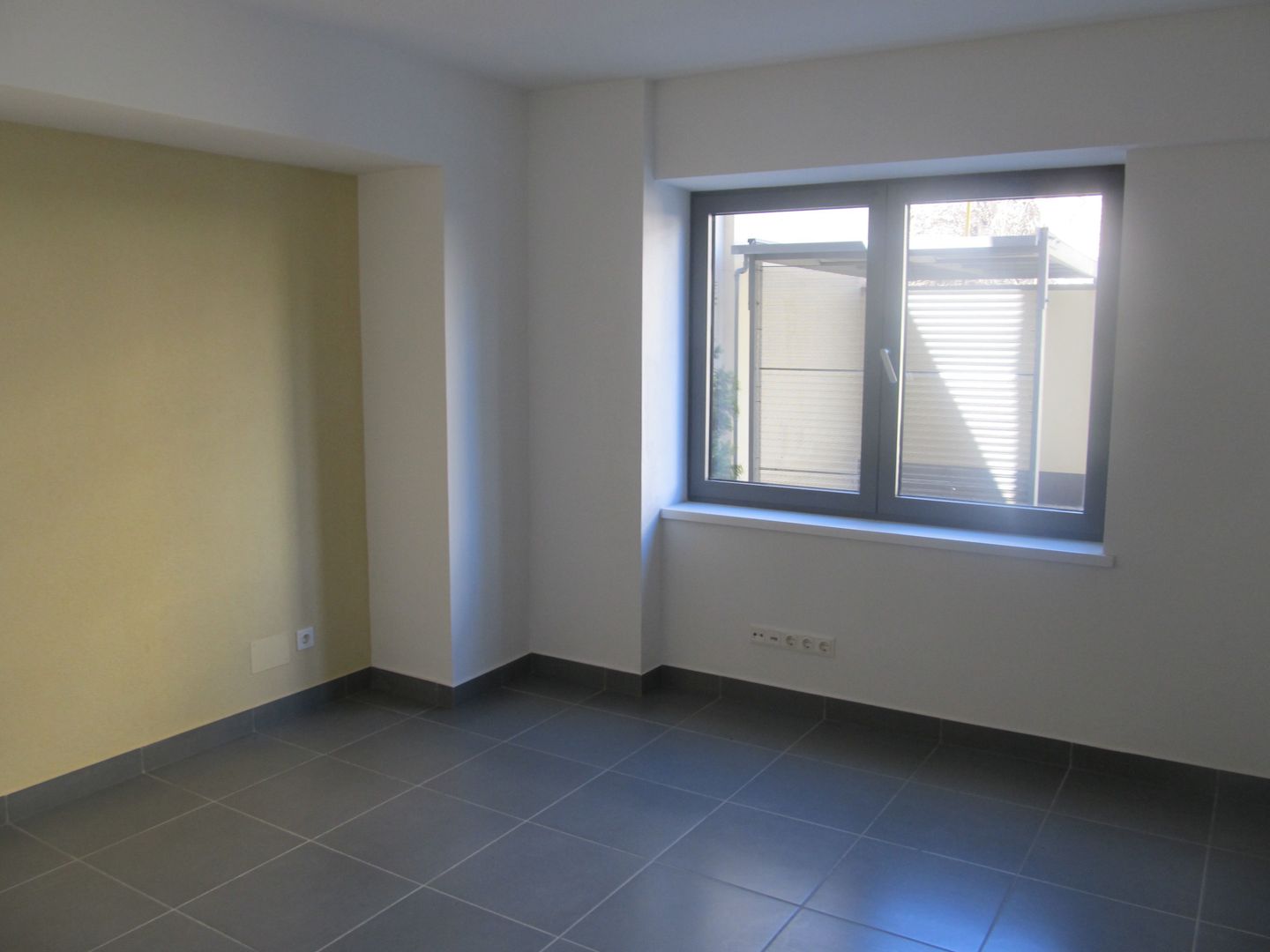 Spațiu de birouri de 552 mp de vânzare în zona Balcescu - Poză 6
