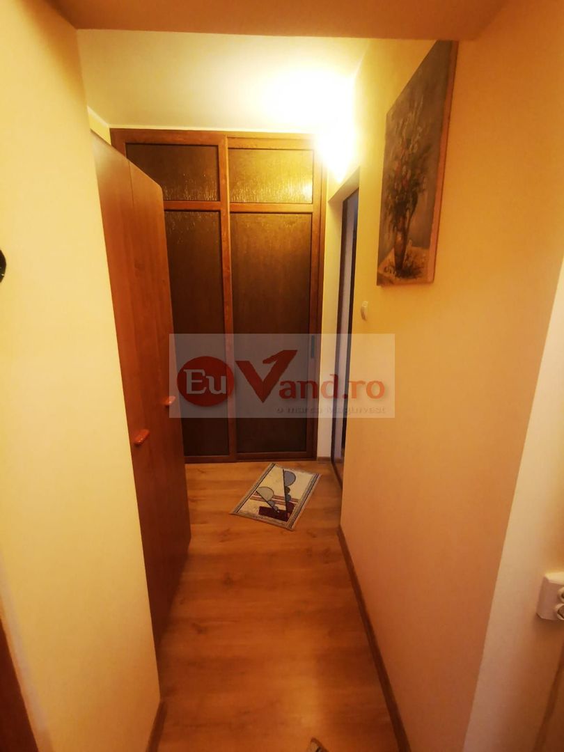 De vanzare apartament cu 3 camere Mazepa 1, BR-uri, etaj 4/10, 98.000 E - Poză 8
