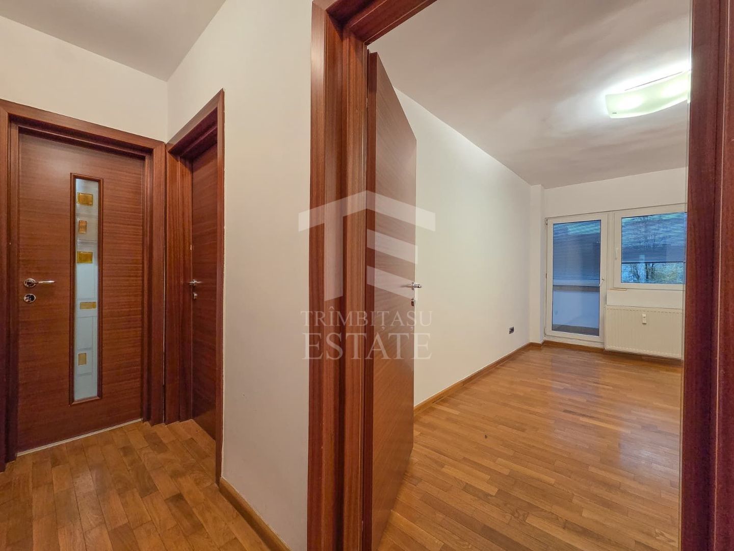 Apart 3 camere birouri stradal Bulevardul Unirii colt Nerva Traian - Poză 19