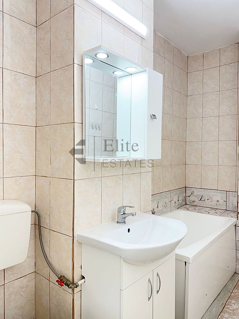 Apartament 1 camera de inchirat Bld. Decebal Oradea - Poză 5