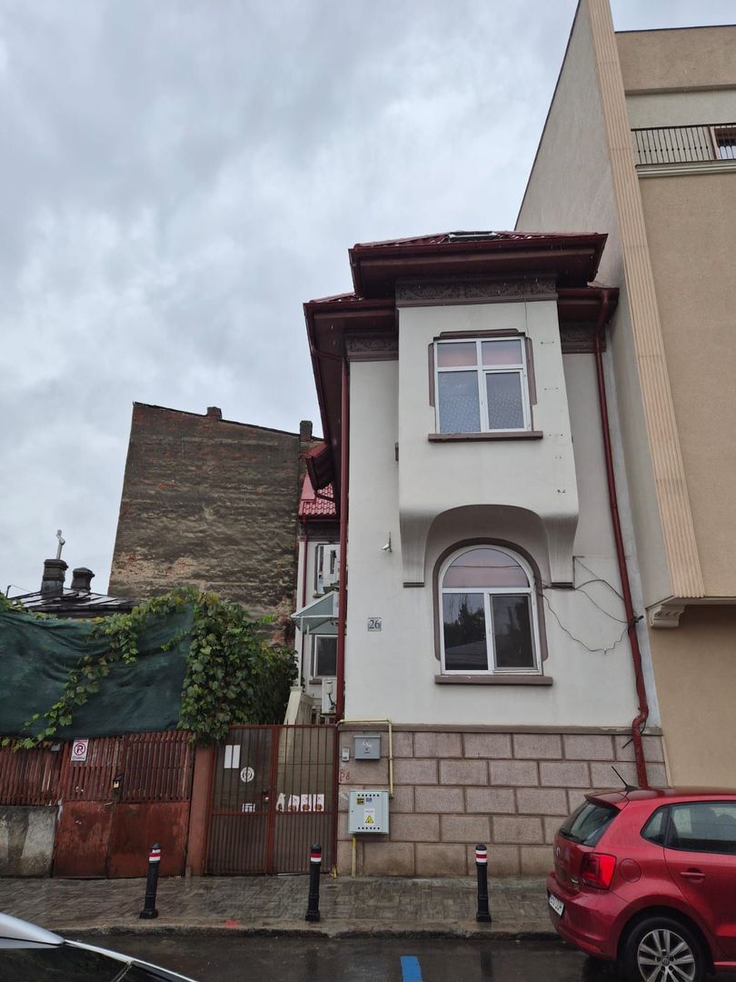 De vanzare Vila individuala, 9 camere, Mosilor - Eminescu, sector 2 - Poză 1