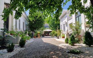 P+M (1000mp), curte (1750mp), 70 incaperi, 35 camere Unirii, multiple destinatii - Poză 3