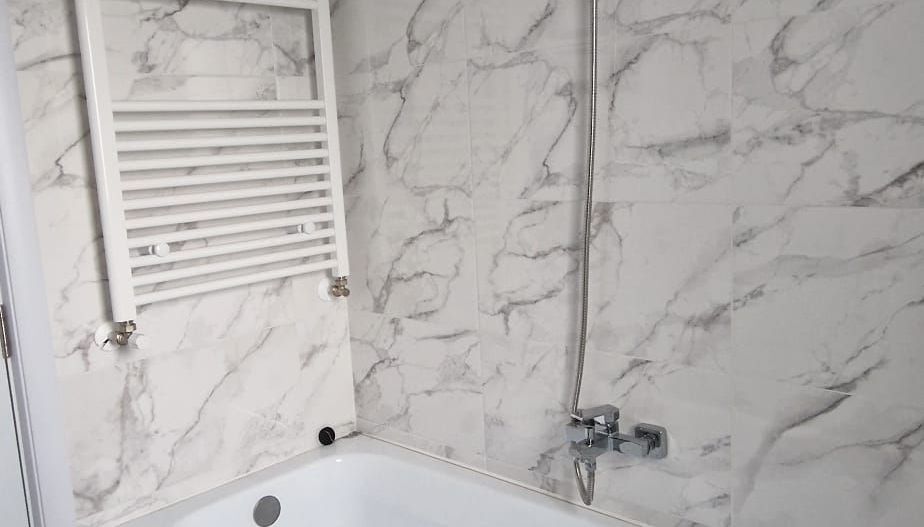 SE VINDE Apartament + Loc Parcare - Poză 13