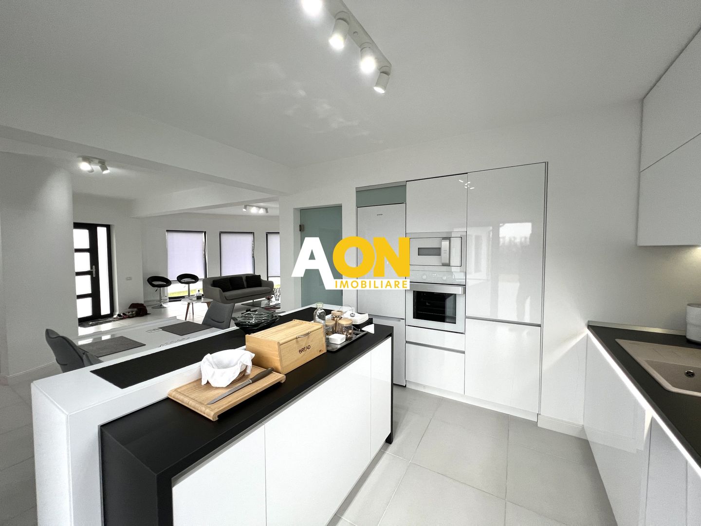 Casa individuala superfinisata, 3 camere, 2 bai,  500mp teren - Poză 5