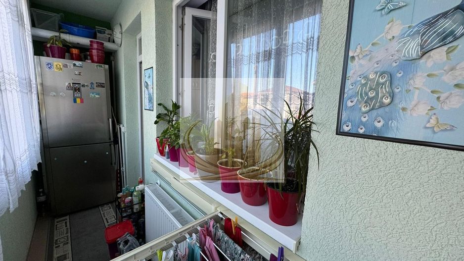 Apartament complet mobilat cu 3 camere în Giroc - Poză 14
