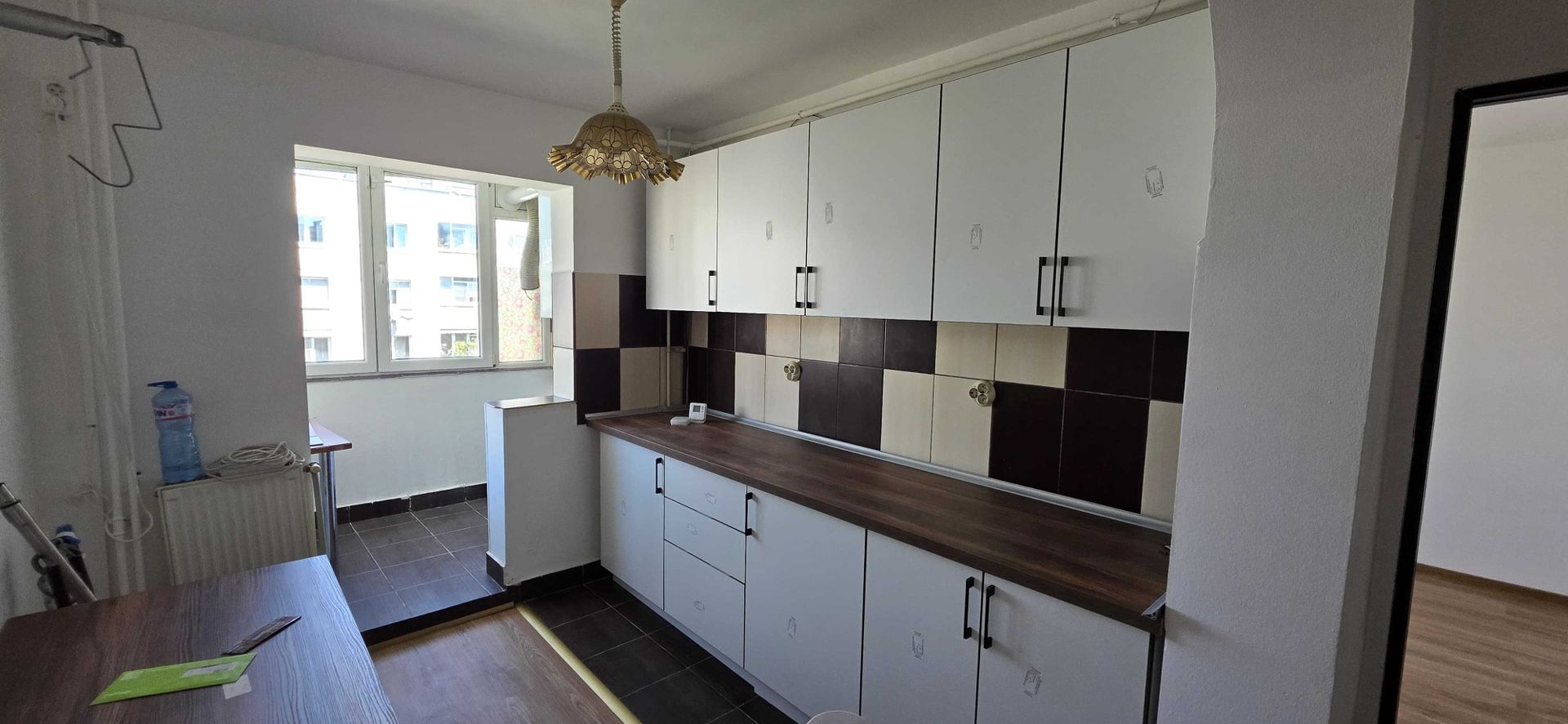 Vanzare Apartament 3 cam, etaj 7, bl anvelopat, 2 lifturi, centrala, Margeanului - Poză 2