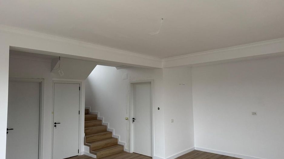 Casa modernă cu 4 camere și subsolb de vanzare - Poză 7