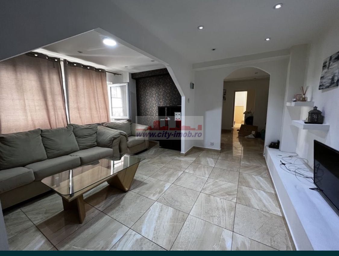 Vanzare apartament 2 camere în zona Decebal - Alba Iulia - Poză 1