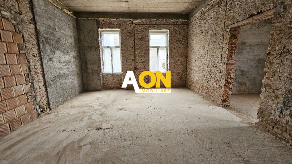 Conac boieresc în zona centrală a municipiului Alba Iulia - Poză 12