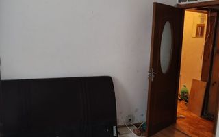 APARTAMENT  DECOMANDAT ZONA VITAN - Poză 3