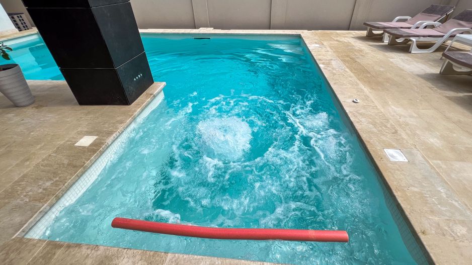 NEW VILLA TO RENT |  Vila premium cu piscina și jacuzzi încălzite - Poză 49