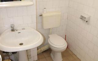 apartament 3 camere, 2 bai, centrala proprie, ideala pentru un cuplu - Poză 8