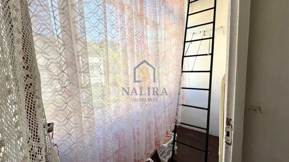 Apartament tip casa de vanzare  P+2  cu garaj -  Sasar - Poză 21