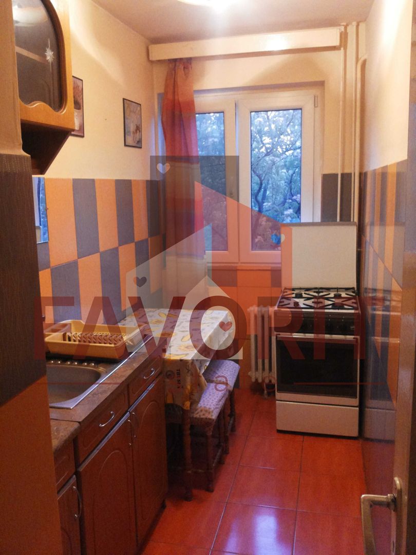 2 camere, nedecomandat | etaj 1 | centrala proprie | balcon | zona excelenta - Poză 5