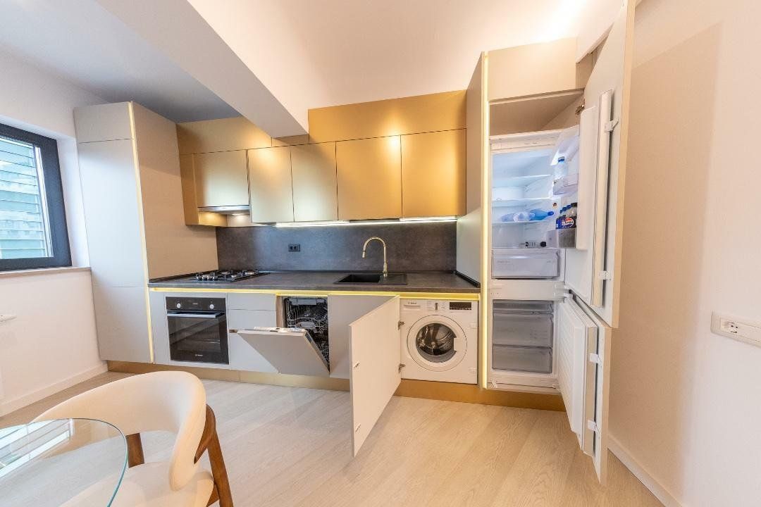 APARTAMENT 3 CAMERE SUPERB DE INCHIRIAT I PARCARE INCLUSA I CORTINA NORTH - Poză 5