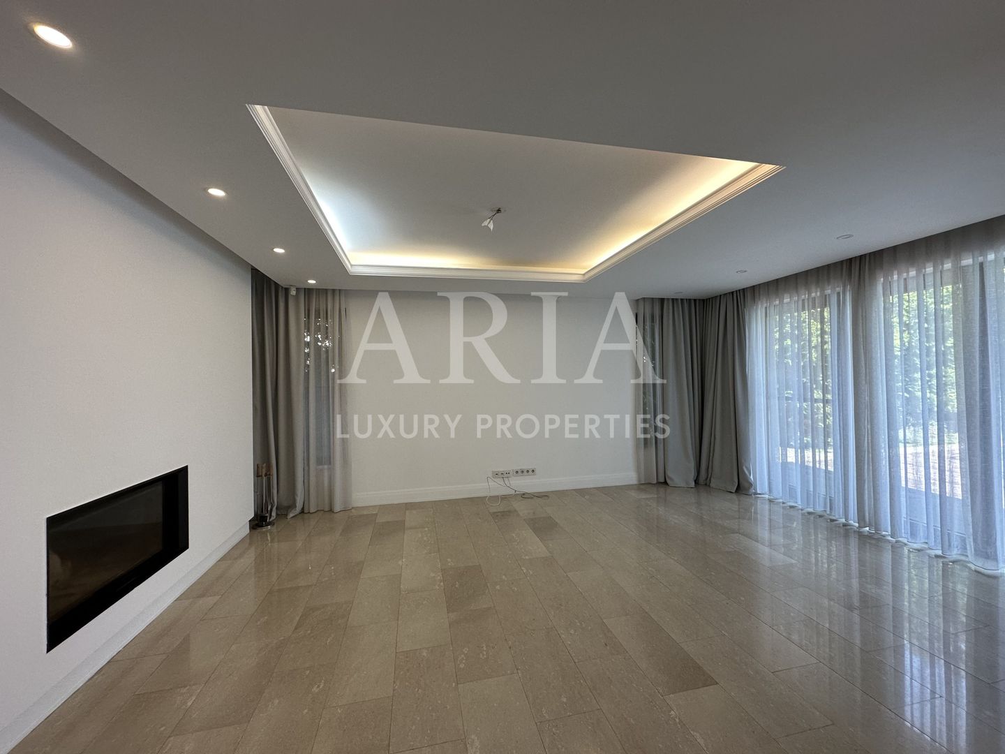 OXFORD GARDENS -  LUXURY GATED COMMUNITY - POOL - TENNIS COURT - PLAYGROUND - Poză 3