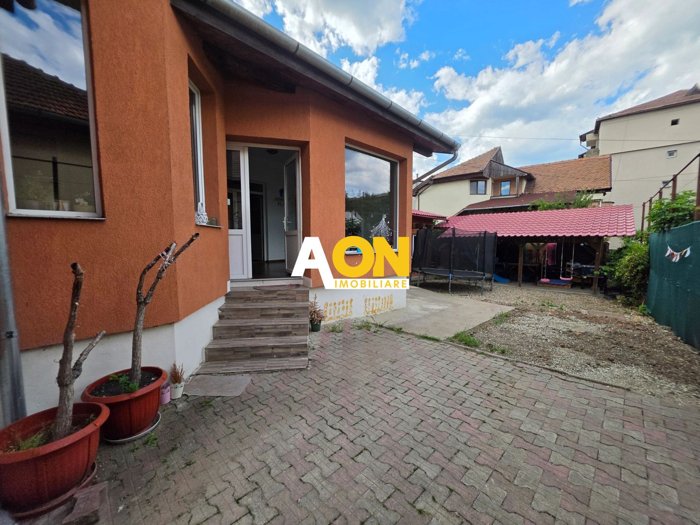 De Vânzare sau Închiriere – Imobil Versatil cu 2 Clădiri zona Cetate - Poză 8