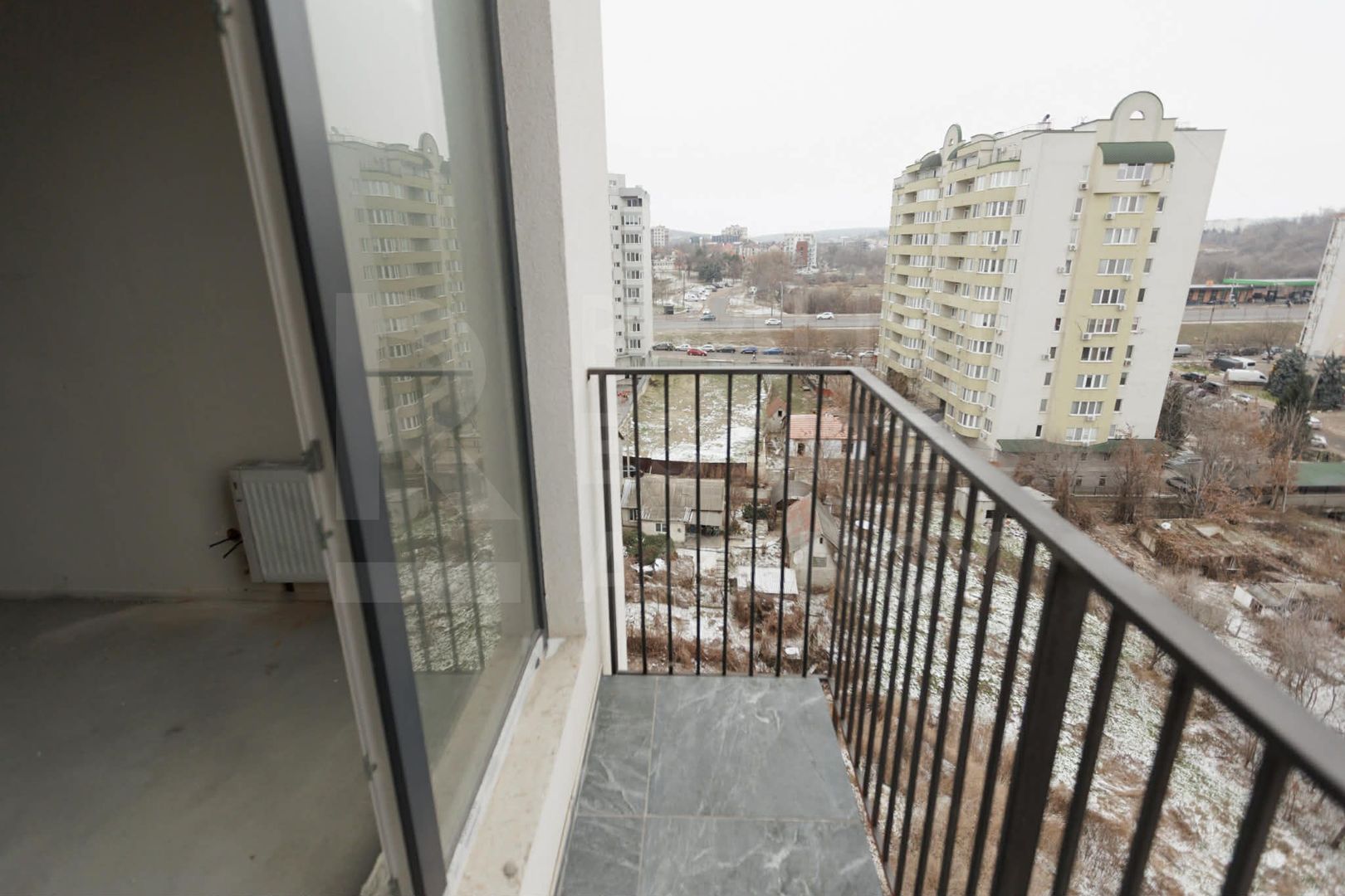 Vânzare, apartament, 2 camere și living, strada Cornești, Râșcani - Poză 11
