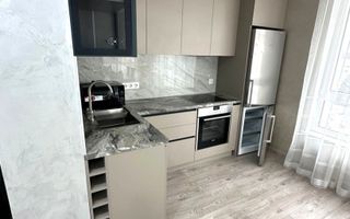Chirie, apartament, 3 camere, strada Onisifor Ghibu, Buiucani - Poză 1
