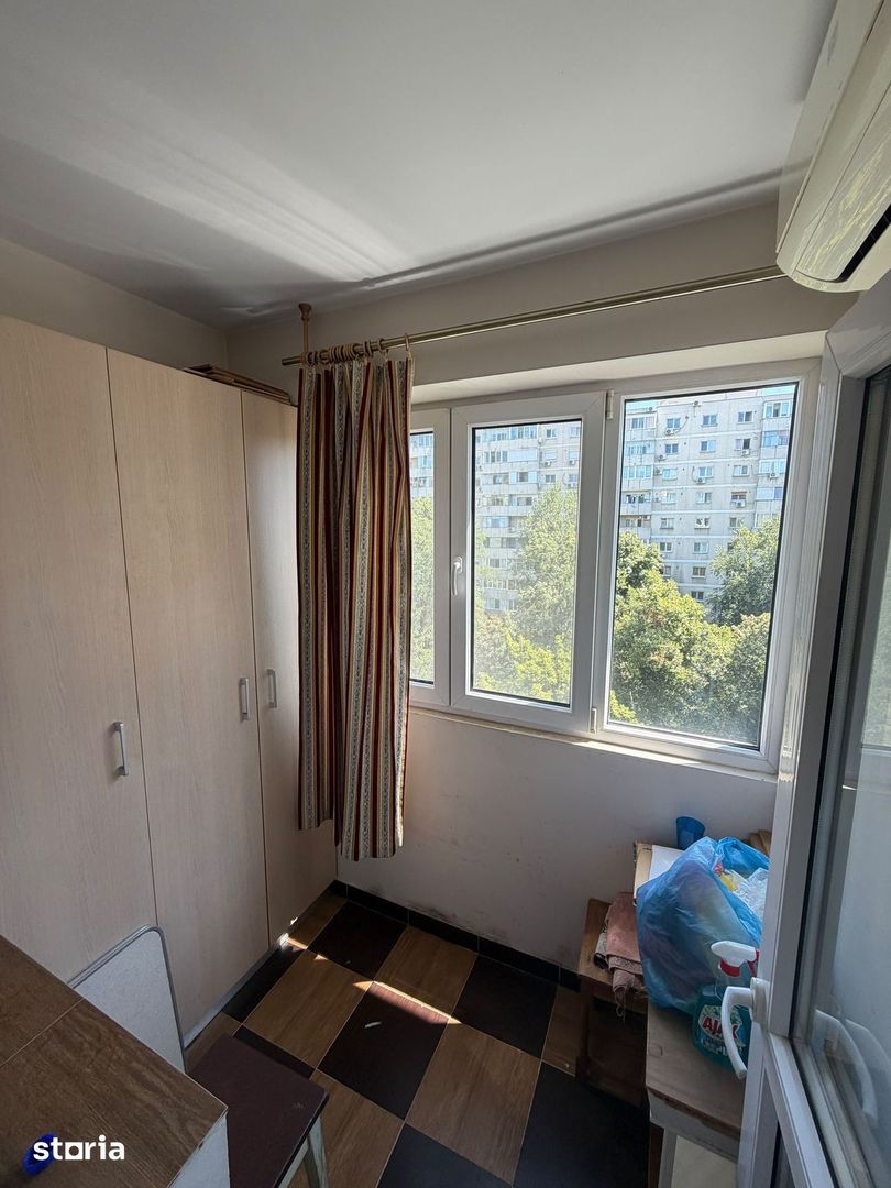 Vanzare Garsonieră renovată, 31 mp, 75 m metrou Favorit, balcon, AC - Poză 13