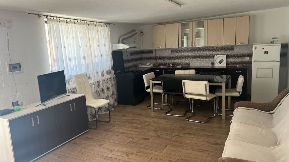 CASA DE INCHIRIAT - Poză 6