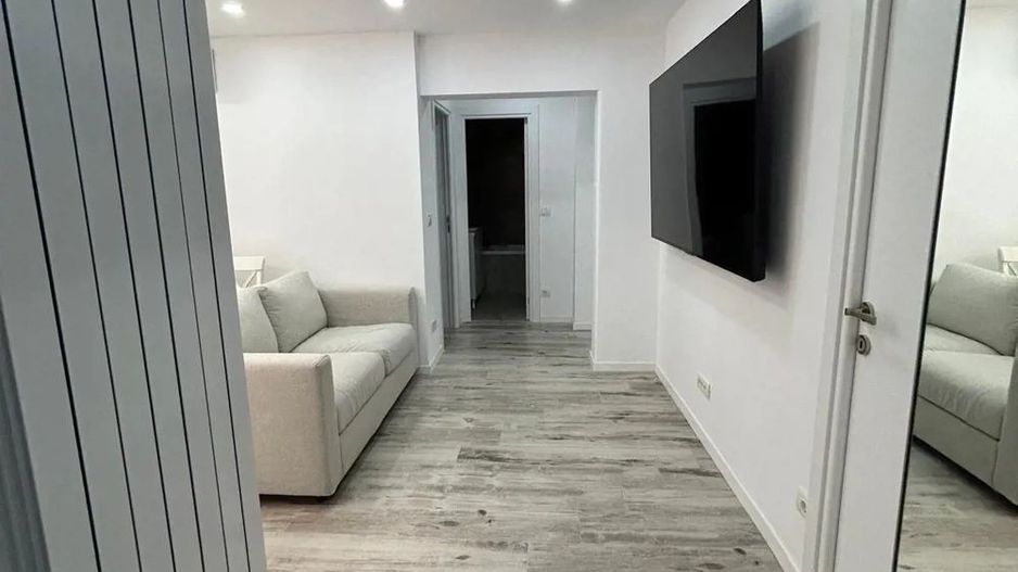 Spre inchiriere ap. 3 cam decomandat Lux zona Coposu Unirii - Poză 7