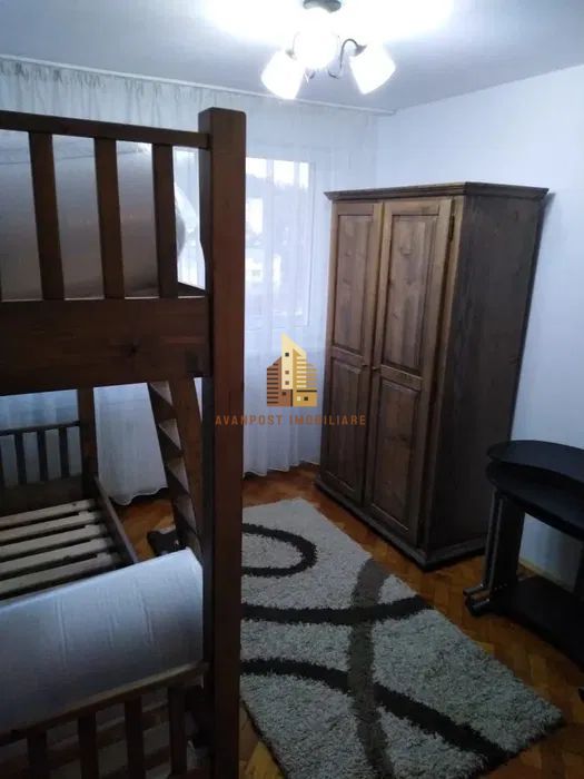 | Apartament cu 3 camere de vanzare | Cartierul Grigorescu | Etaj intermediar | - Poză 3