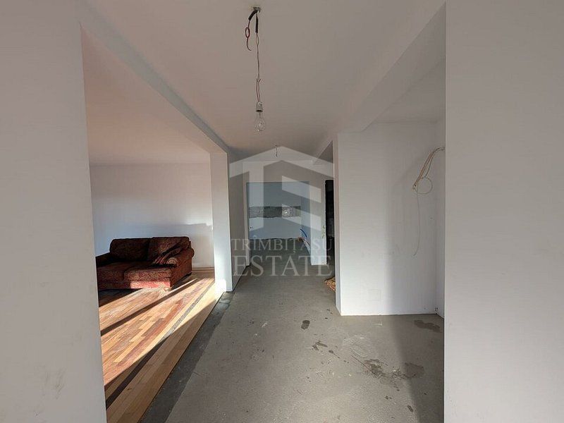 Casă Spațioasă 242 mp Utili și 600 mp Teren – Dragomirești-Deal - Poză 17