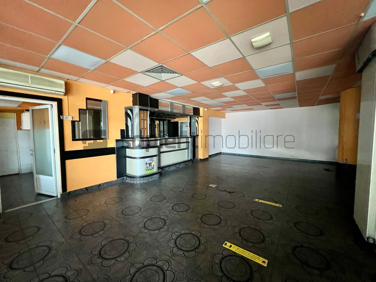 Pachet de spații comerciale – Centru Civic Oradea - Poză 11