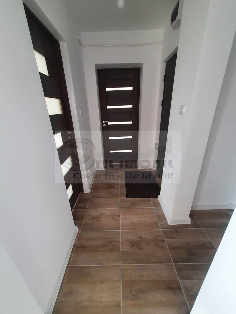 Apartament cu 3 camere si balcon - zona Podu Ros - 450€ - Poză 5