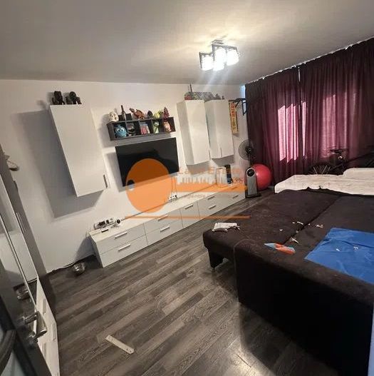 Apartament 2 camere cu cenmtrala,  Piața Veteranilor - Poză 1