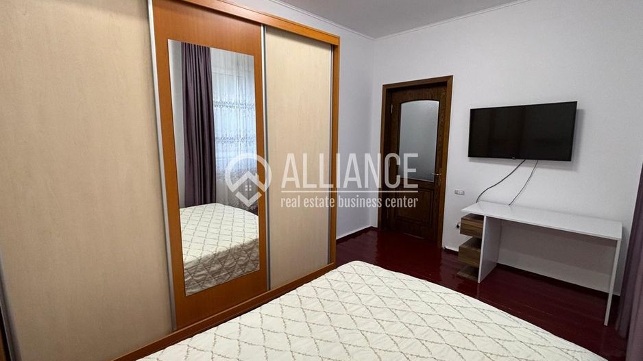 TOMIS MALL(cod04)-Etaj vila 4 camere ultracentral curte privata - Poză 9