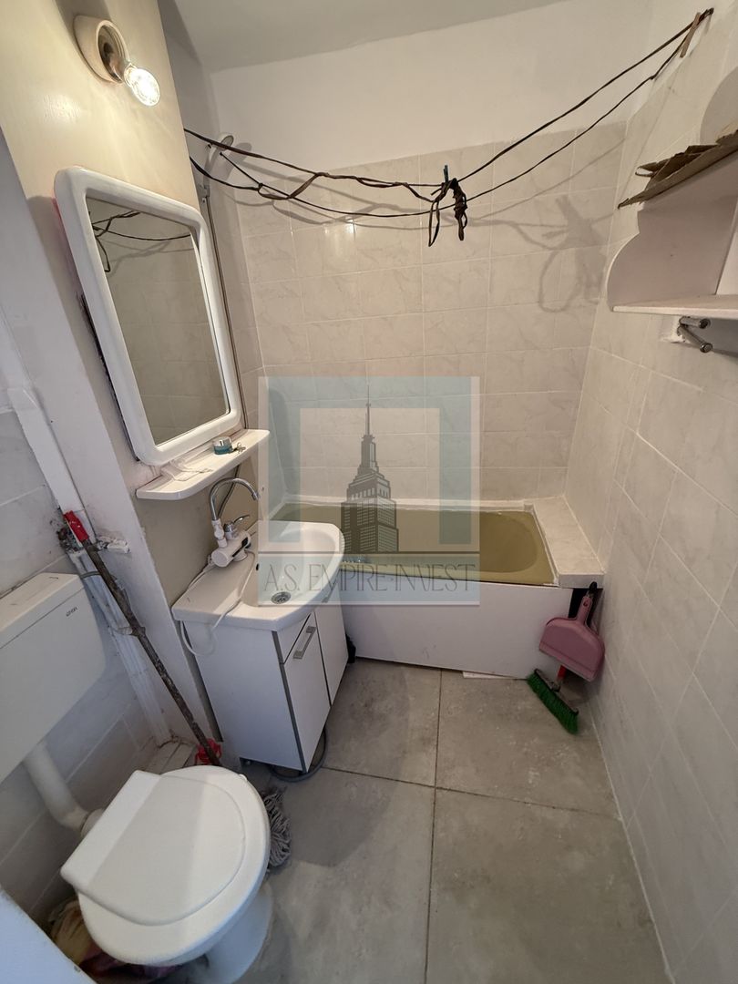 Garsoniera , 27 mp utili - zona Bartolomeu - Poză 7