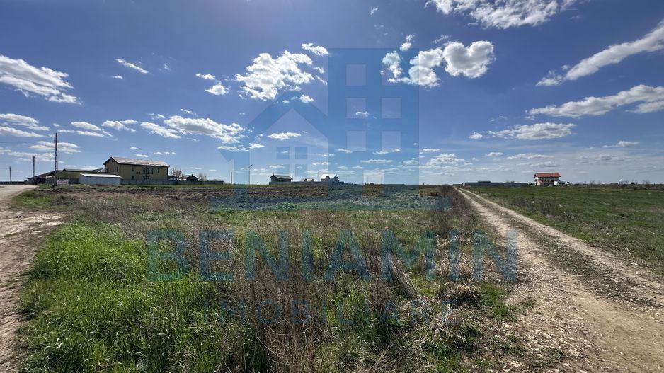 Parcela de 350mp-Ghercesti-Primaverii-Deschidere 16m - Poză 1