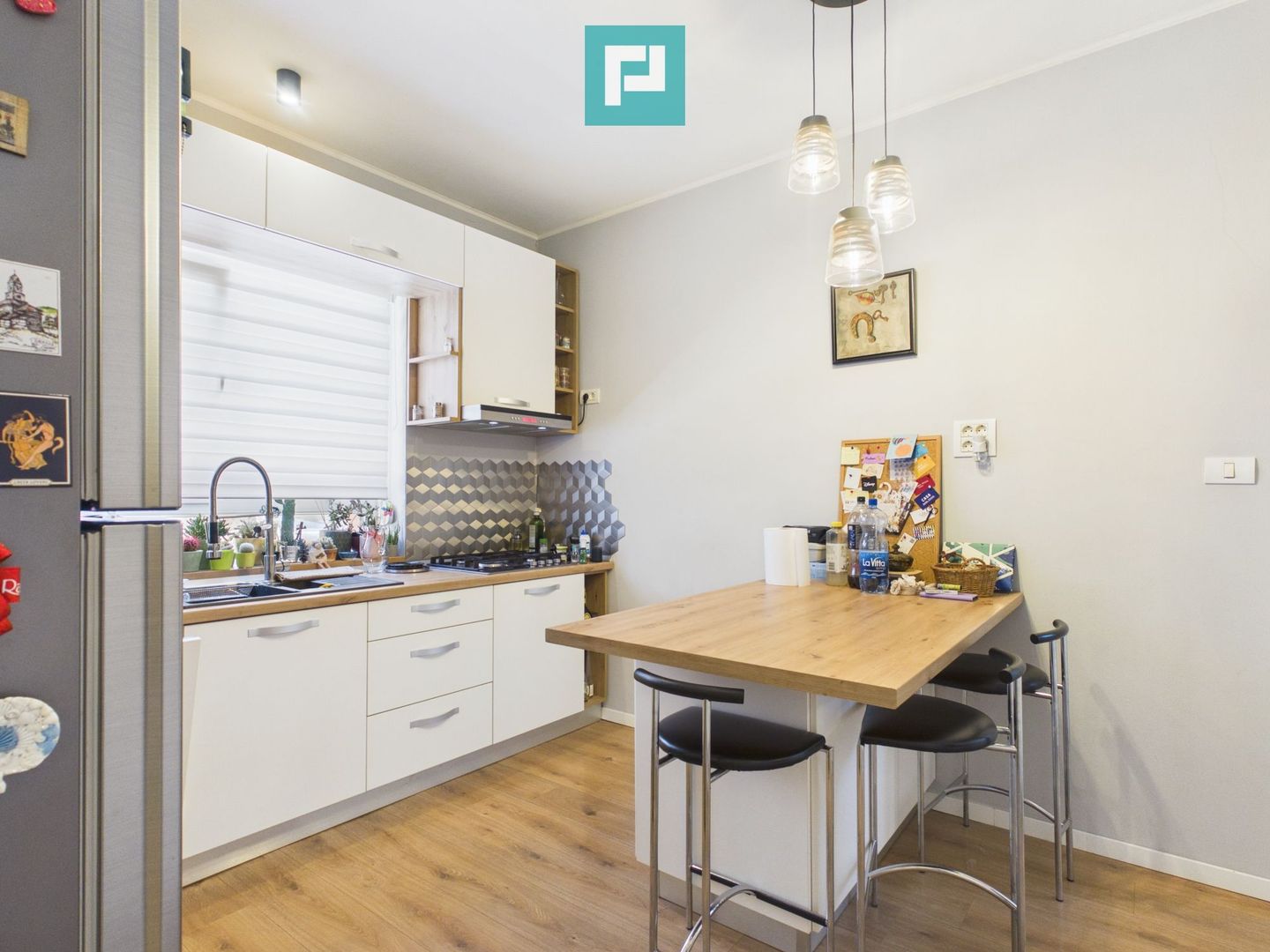 Apartament cu 2 camere și curte ultracentral - Poză 12