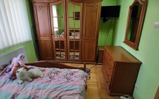 Apartament 3 camere, zona Bd.George Enescu , et.1, mobilat/utilat, pret negociabil ! - Poză 4