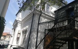 Cișmigiu, Vila interbelica eleganta D+P+1, curte - Poză 2