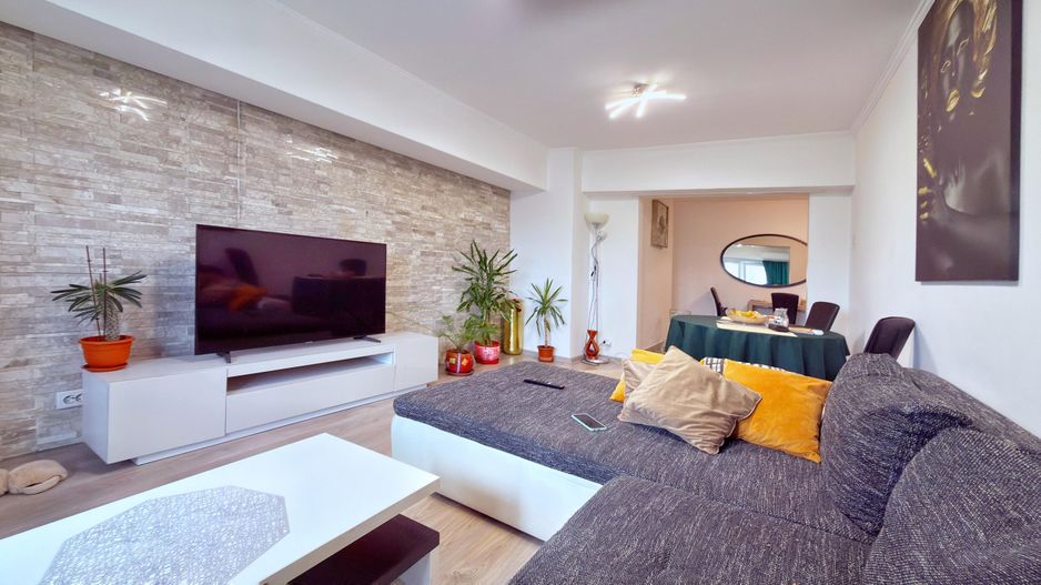 3 camere Alba Iulia et 3 vedere rond renovat complet lift Schindler - Poză 4