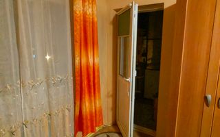 Apartament decomandat 2 camere cu balcon Lacramioarei - Poză 3