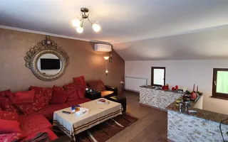 Casa 10 camere, ideala ca pensiune, zona Cetatii Alba Carolina - Poză 23