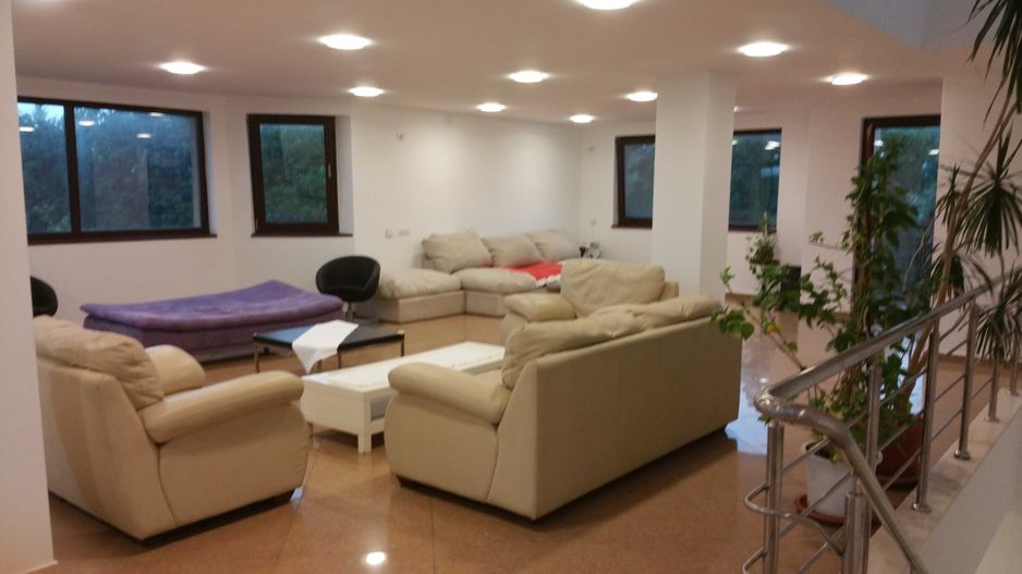 Proprietar inchiriez Vila P+2,din 2012,suprafata 345 mp, DAMAROAIA,S1 - Poză 3